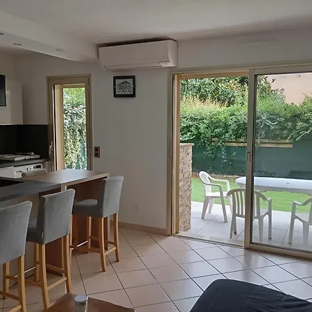 Lumineux Avec Terrasse De 50m2 Apartment Antibes